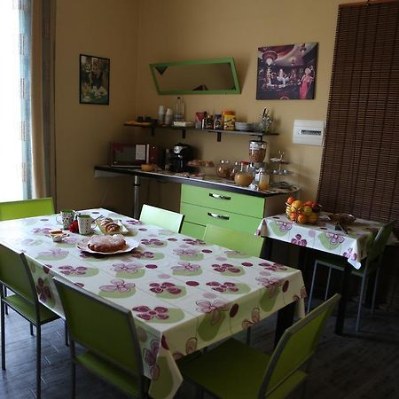 Le 3 B Bed and Breakfast Catánia Buitenkant foto
