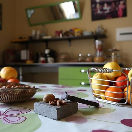 Le 3 B Bed and Breakfast Catánia Buitenkant foto