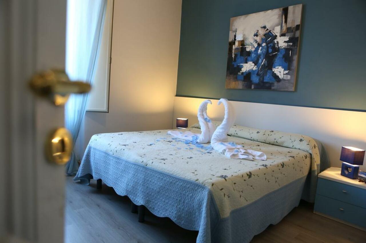 Le 3 B Bed and Breakfast Catánia Buitenkant foto