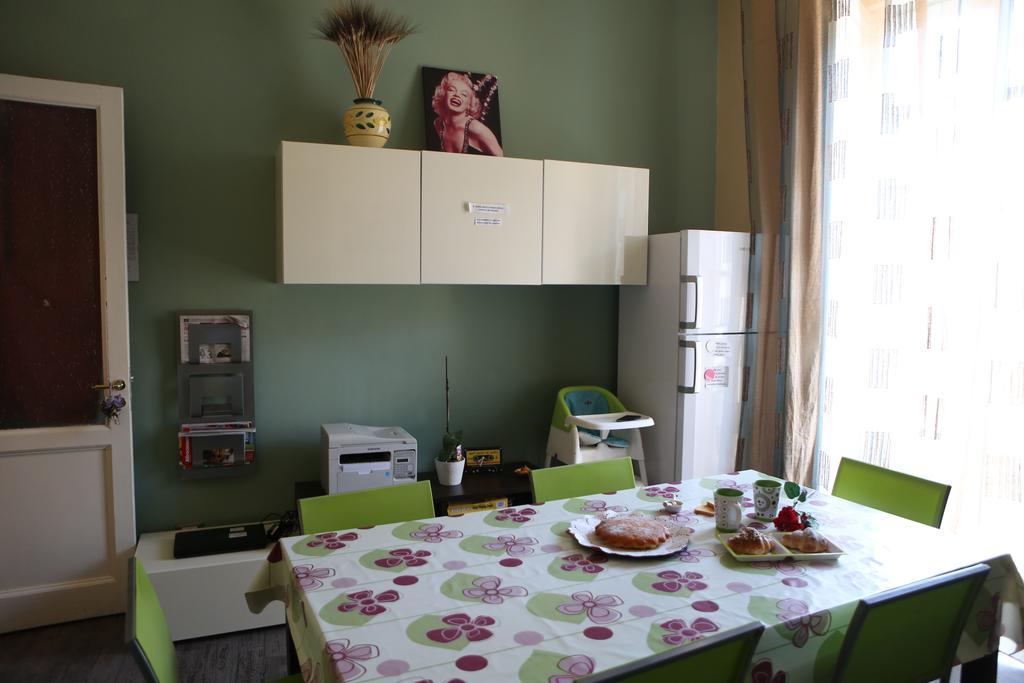 Le 3 B Bed and Breakfast Catánia Buitenkant foto